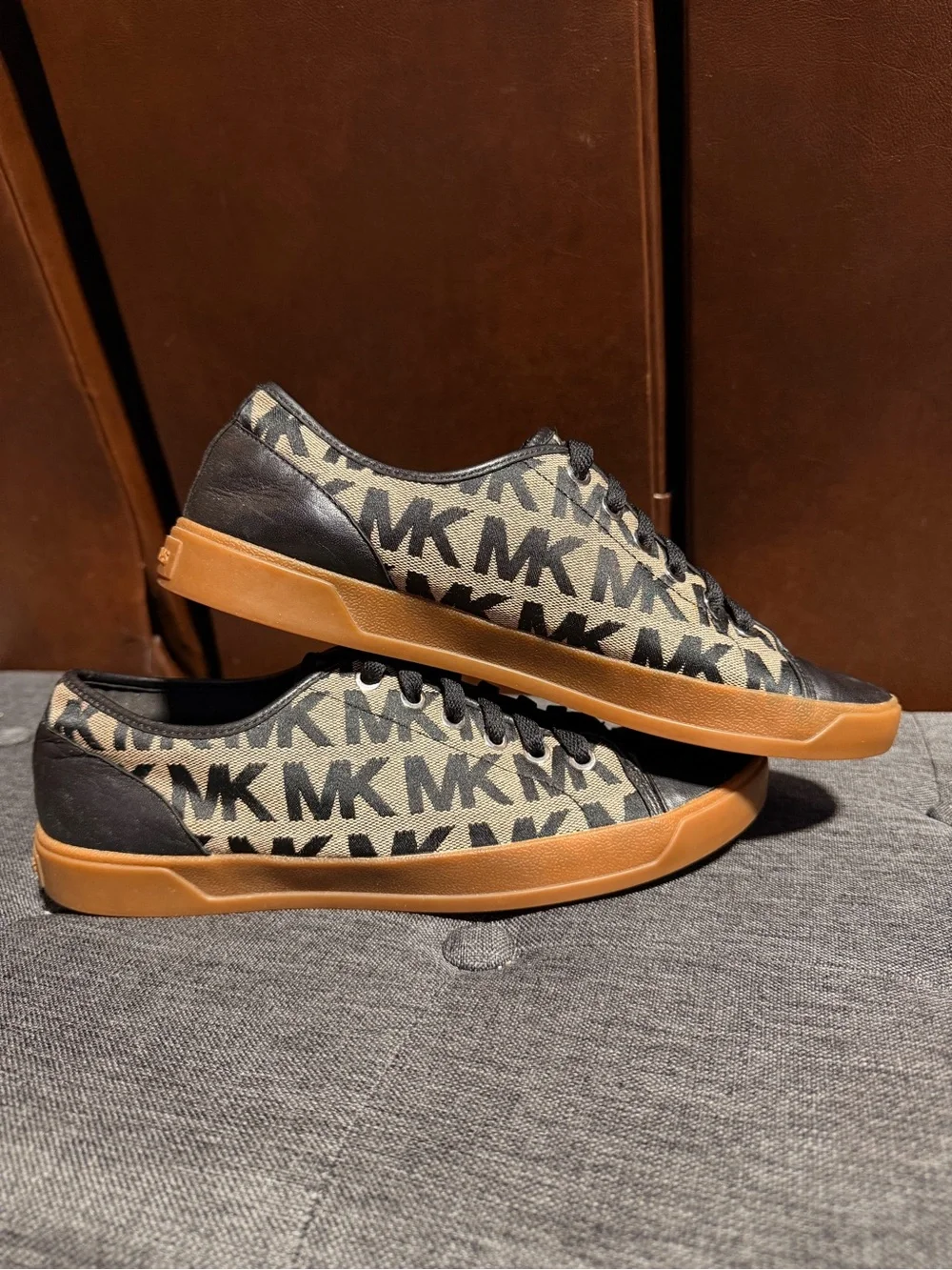 Michael Kors Signature MK Monogram Low Top Sneakers Black Tan Size 9